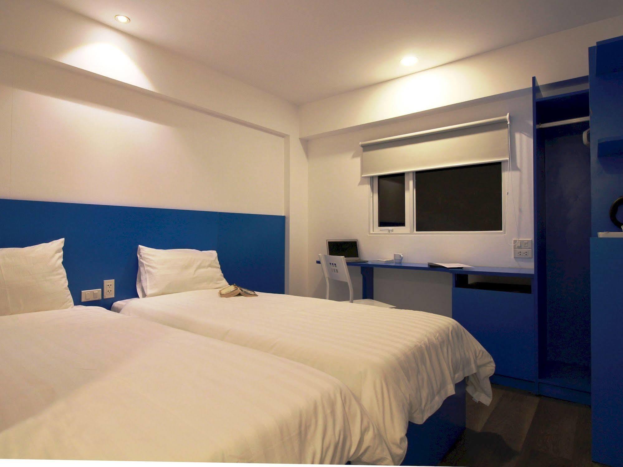 Emis Hotel Фу Куок Екстериор снимка