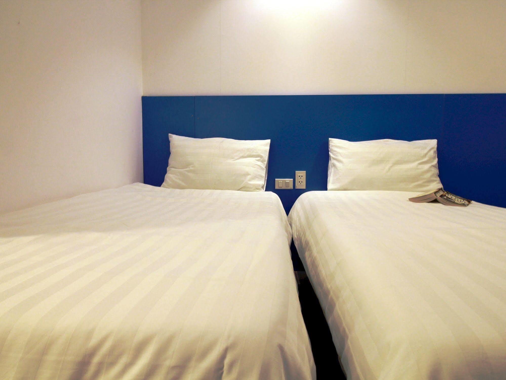 Emis Hotel Фу Куок Екстериор снимка